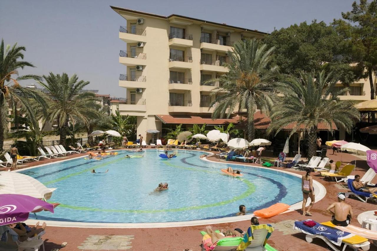 Side Palm D'Or Hotel Exterior photo