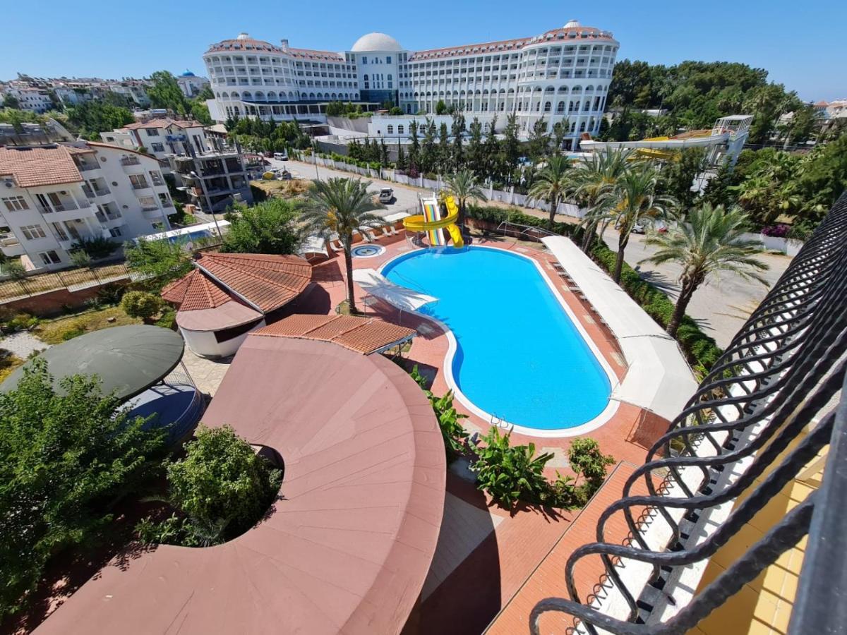 Side Palm D'Or Hotel Exterior photo