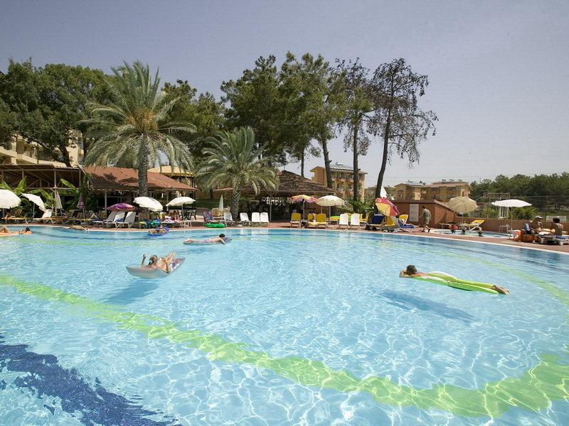 Side Palm D'Or Hotel Exterior photo