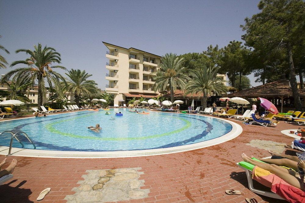 Side Palm D'Or Hotel Exterior photo